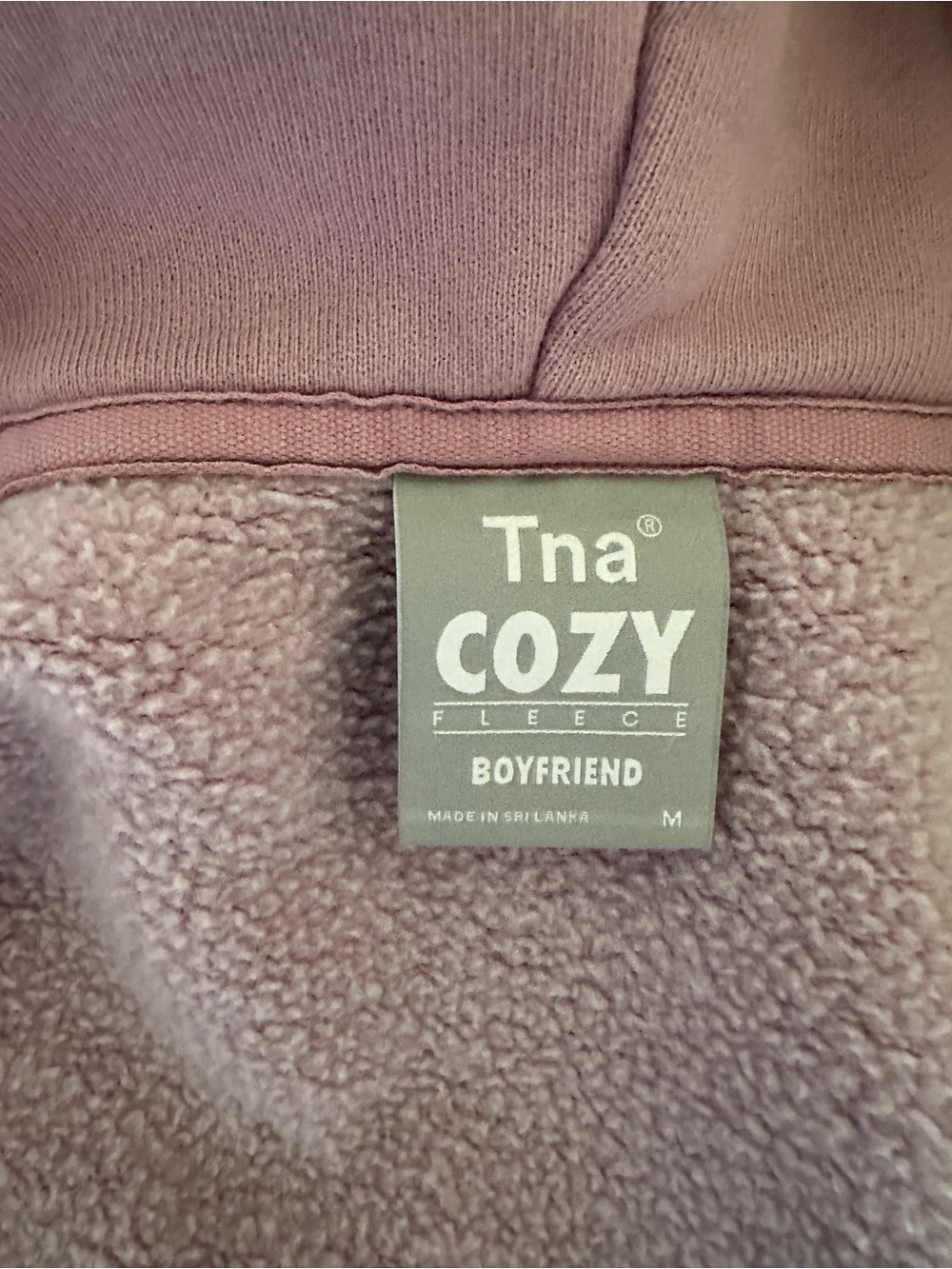 Pink Aritzia TNA Cozy Boyfriend Cropped Hoodie - Picture 3 of 4